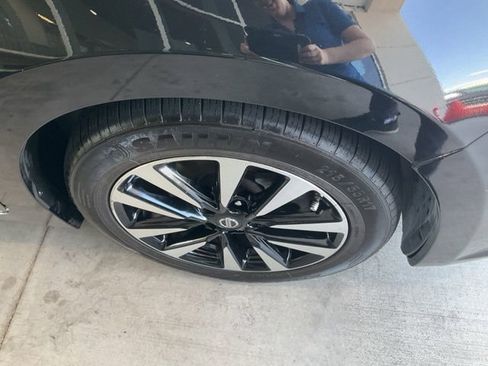 Used 2018 Nissan Altima 2.5 SL FWD image 26