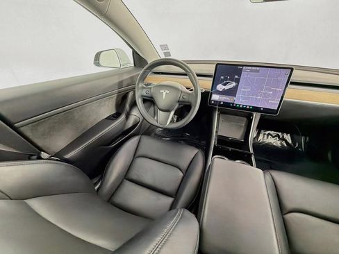 Used 2020 Tesla Model 3 Standard Range Plus RWD image 11