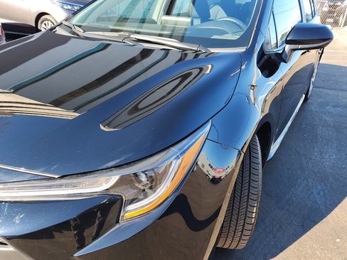 Certified 2025 Toyota Corolla LE image 9