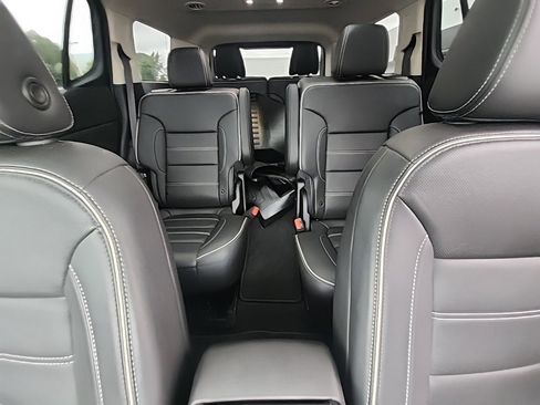 Certified 2023 GMC Acadia Denali w/ Black Diamond Edition image 25