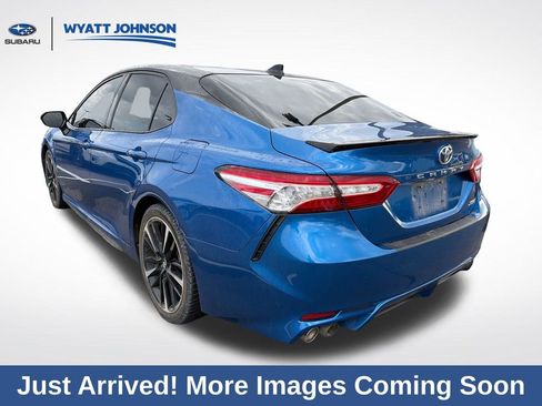 Used 2020 Toyota Camry XSE image 3