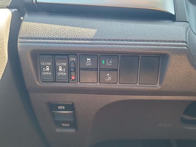 Used 2018 Honda Odyssey EX image 17