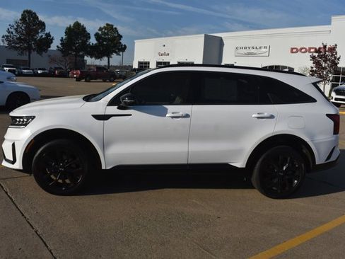 Used 2021 Kia Sorento SX image 10