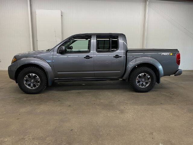 Used 2019 Nissan Frontier PRO-4X AWD/4WD image 2