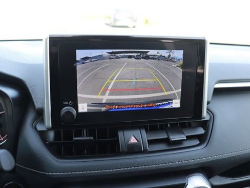 Used 2025 Toyota RAV4 XLE FWD image 28