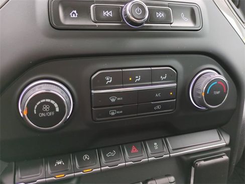 Used 2022 Chevrolet Silverado 1500 Custom image 26
