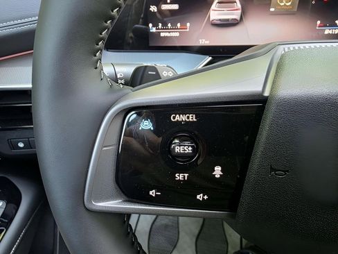 Used 2025 Nissan Murano SL image 13