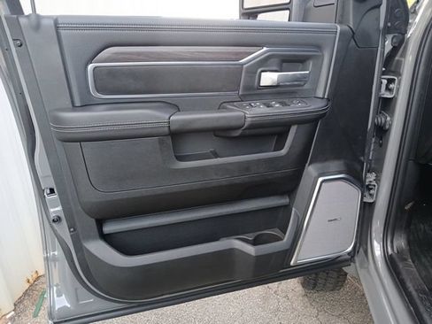 New 2026 RAM 4500 4x4 Crew Cab DRW w/ Laramie Trim Package image 49