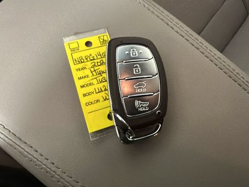 Used 2020 Hyundai Tucson Sport FWD image 24