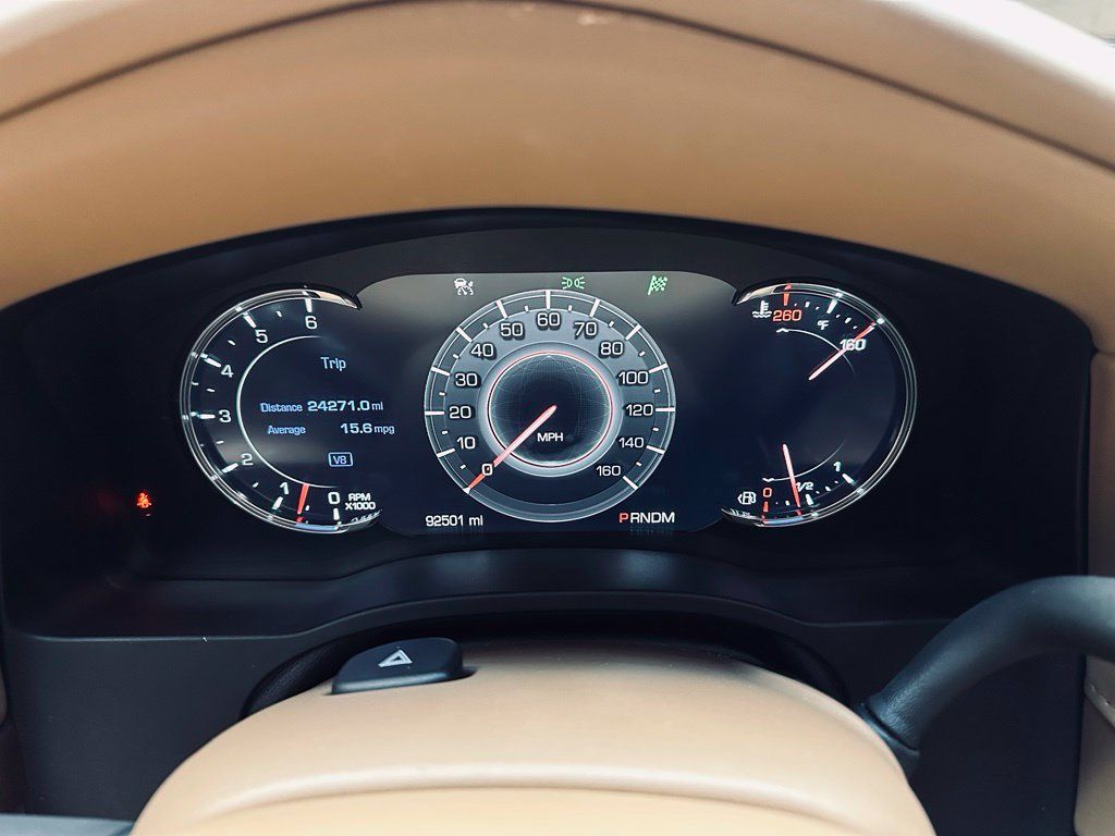 Used 2016 Cadillac Escalade Platinum AWD/4WD image 31