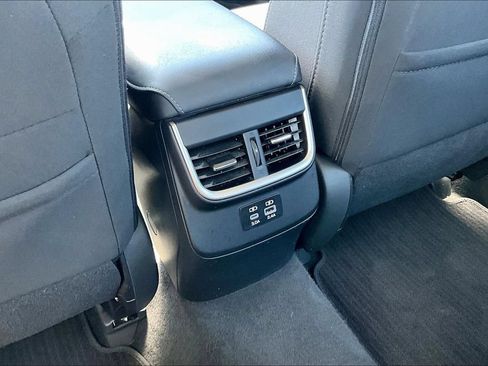 Used 2025 Subaru Legacy Premium AWD/4WD image 11