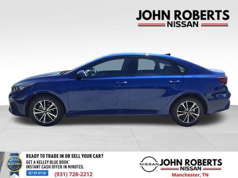 Used 2023 Kia Forte LXS image 3