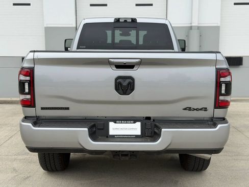 Used 2024 RAM 2500 Big Horn w/ Night Edition AWD/4WD image 5