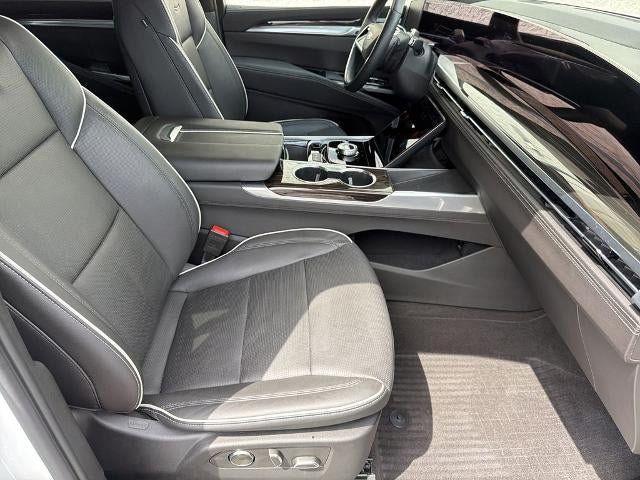 Certified 2025 Cadillac Escalade Premium Luxury w/ LPO, Floor Liner Package AWD/4WD image 13