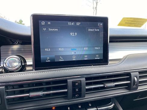 Used 2022 Lincoln Corsair AWD w/ Premium Package image 23