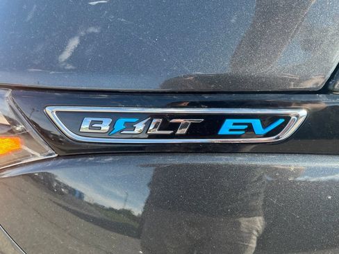 Used 2020 Chevrolet Bolt LT FWD image 14