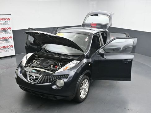 Used 2014 Nissan Juke S FWD image 37