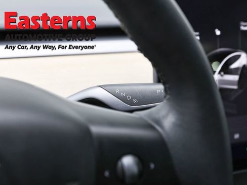 Used 2023 Tesla Model 3 Standard Range image 12