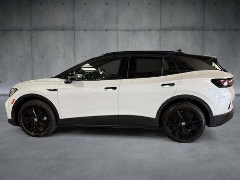 Used 2025 Volkswagen ID.4 Pro S Plus w/ ID.4 Black Package image 2