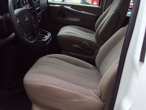 Used 2012 GMC Savana 1500 AWD image 16