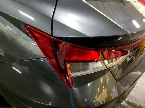 Used 2021 Hyundai Elantra SEL image 28