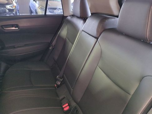 Used 2025 Toyota Corolla Cross XLE w/ Convenience Package FWD image 19