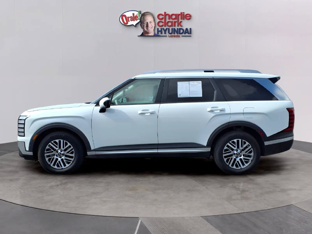 Certified 2026 Hyundai Palisade SEL FWD image 2