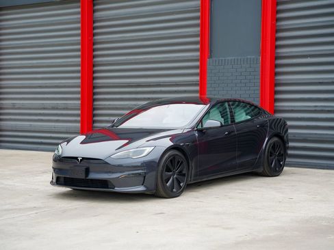 Used 2024 Tesla Model S Base image 1