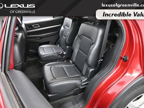 Used 2018 Ford Explorer XLT w/ Equipment Group 202A FWD image 25