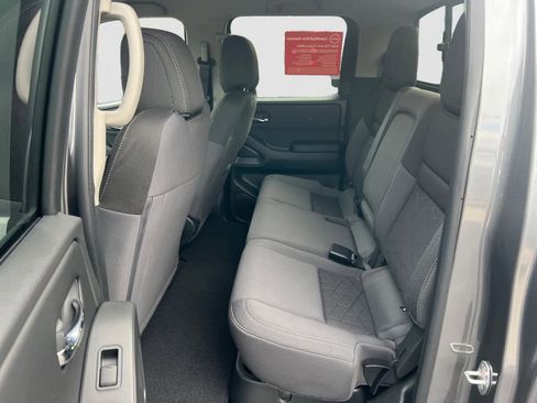 Certified 2025 Nissan Frontier SV w/ SV Convenience Package image 20