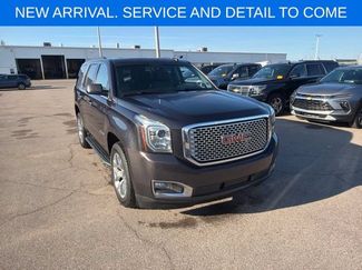 Used 2016 GMC Yukon SLT w/ HD Trailering Package AWD/4WD video 1