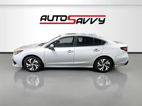 Used 2022 Subaru Legacy Premium image 4
