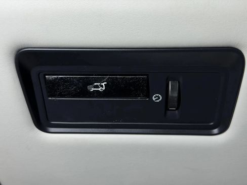 Used 2014 Land Rover Range Rover Long Wheelbase Autobiography AWD/4WD image 33