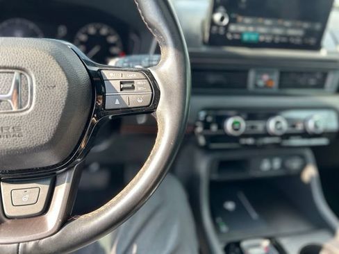 Used 2023 Honda Pilot TrailSport image 20
