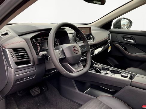 New 2026 Nissan Rogue SV AWD/4WD image 15