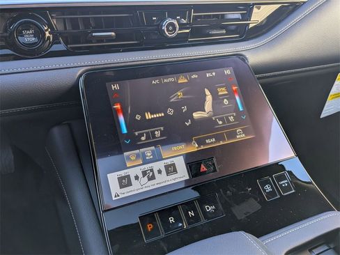 New 2026 INFINITI QX80 SPORT w/ Sport Exterior Package image 23