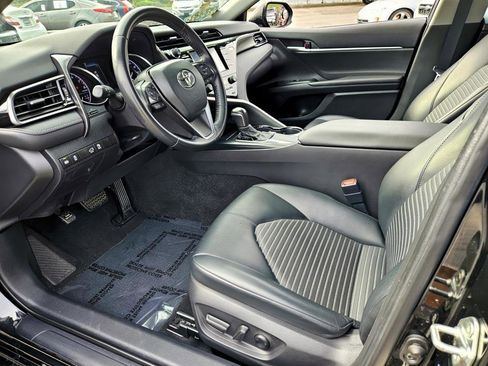 Used 2020 Toyota Camry SE image 7