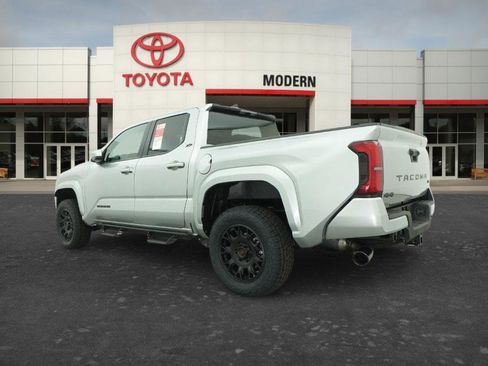 New 2026 Toyota Tacoma SR5 AWD/4WD image 18