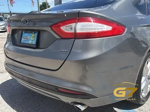 Used 2013 Ford Fusion SE FWD image 9