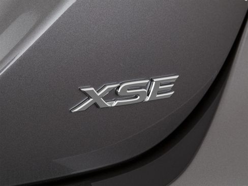 Used 2023 Toyota Camry LE image 54