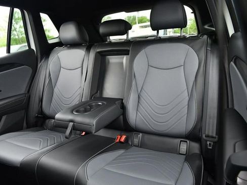 New 2026 Volkswagen Tiguan SE R-Line image 22