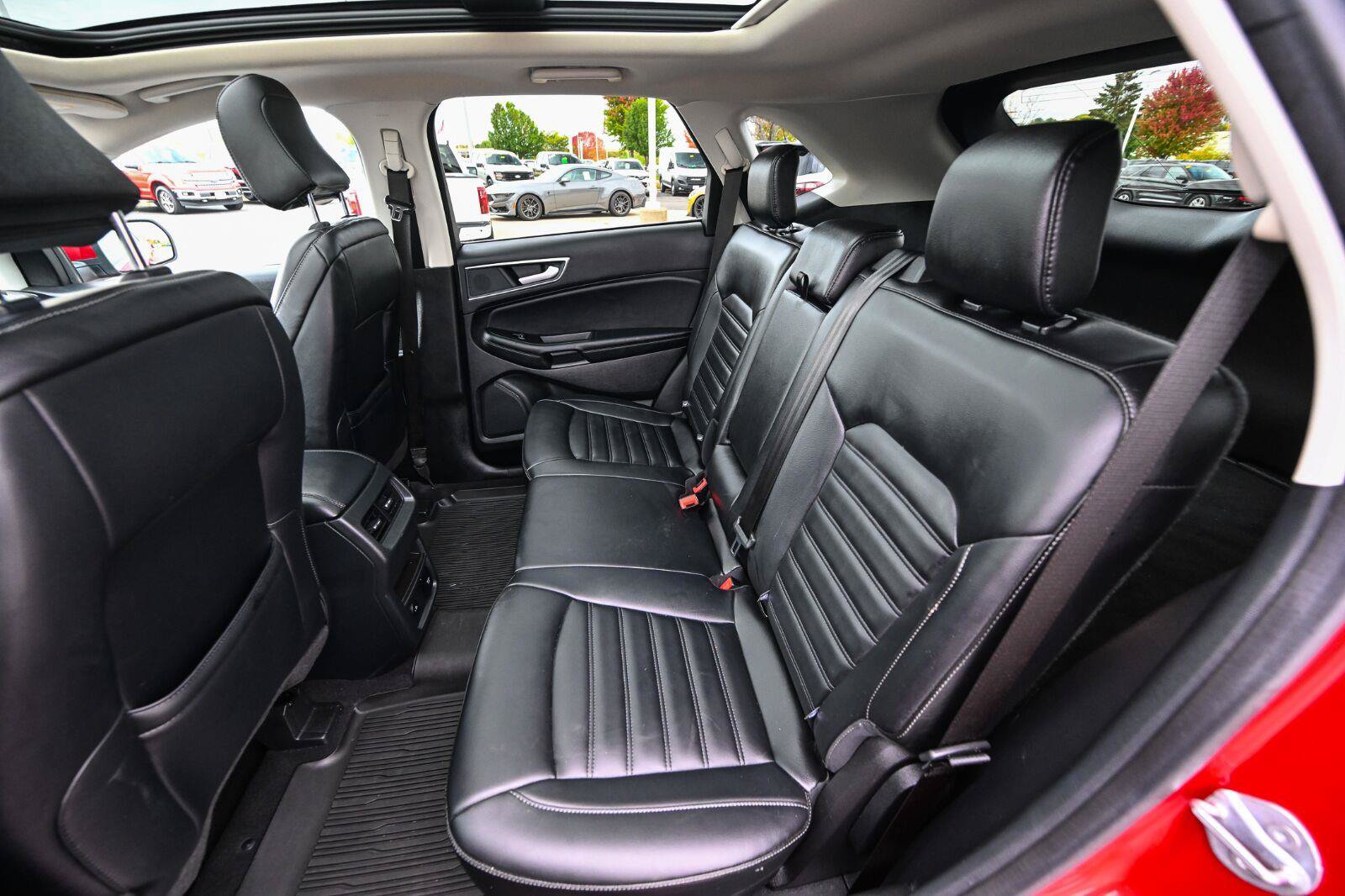 Used 2024 Ford Edge SEL w/ Convenience Package AWD/4WD image 24