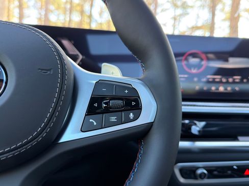 New 2026 BMW X5 M60i image 26