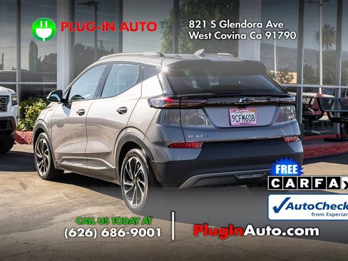 Used 2022 Chevrolet Bolt EUV Premier w/ Sun & Sound Package image 2
