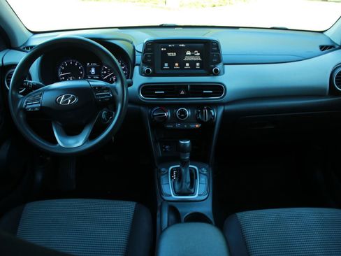 Used 2021 Hyundai Kona SE AWD/4WD image 11