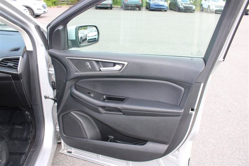 Used 2016 Ford Edge SEL w/ Equipment Group 201A FWD image 13