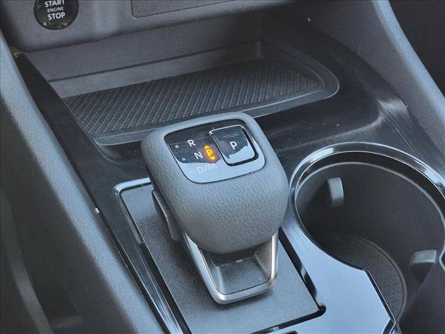 Used 2024 Nissan Rogue SV FWD image 12