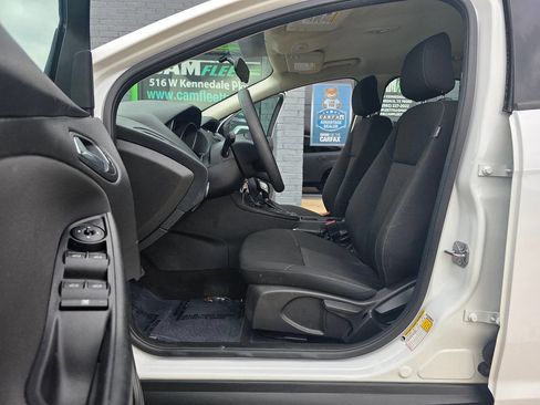Used 2018 Ford Focus SE image 18