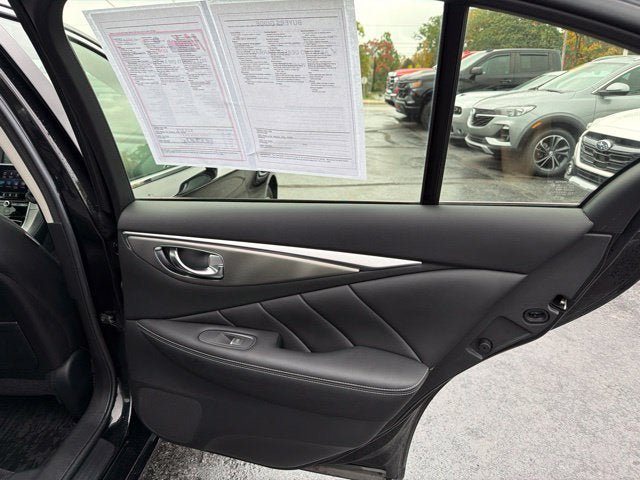 Used 2017 INFINITI Q50 Signature Edition w/ All Weather Package (L93) AWD/4WD image 23