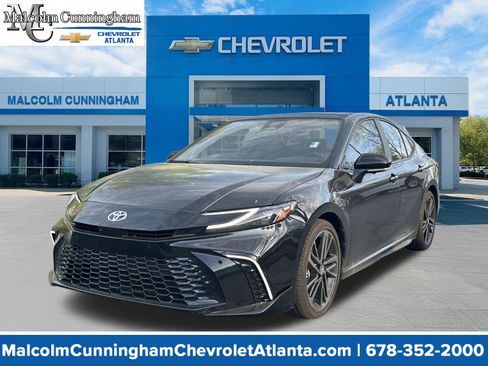 Used 2025 Toyota Camry XSE w/ Premium Plus Package FWD image 1